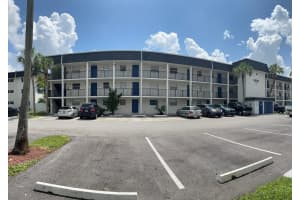 5090 Sw 64th Ave 206, Davie