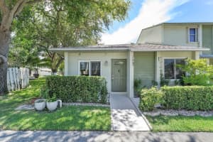 839 Crystal Lake Dr 839, Deerfield Beach