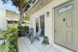 839 Crystal Lake Dr 839, Deerfield Beach, FL 33064 - MLS#F10522948