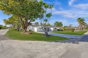 1101 NE 4th Ave, Boca Raton, FL 33432 - MLS#F10522952