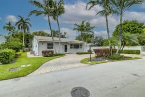 741 NE 16th Ter, Fort Lauderdale, FL 33304 - MLS#F10522963