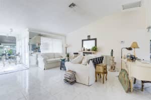 16841 Royal Poinciana Dr, Weston, FL 33326 - MLS#F10522975