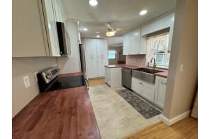 1310 NW 82nd Ave, Plantation, FL 33322 - MLS#F10523009