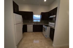 701 SW 10th Dr, Pompano Beach, FL 33060 - MLS#F10523019