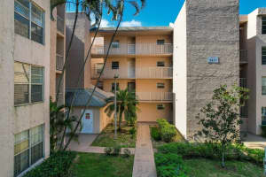 9471 Evergreen Pl 104, Davie