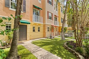 530 NE 7th Ave 1, Fort Lauderdale, FL 33301 Sold 10/14/25