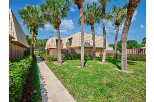 5905 59th Way, West Palm Beach, FL 33409 - MLS#F10523081