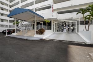 3100 49th Street, Fort Lauderdale, FL 33308 - MLS#F10523103
