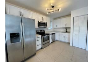 4071 N Dixie Hwy 20, Oakland Park, FL 33334 - MLS#F10523125
