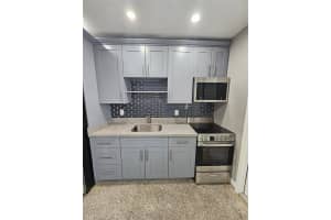 325 Phippen Rd 2, Dania Beach, FL 33004 - MLS#F10523151