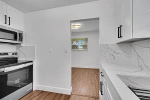 420 SW 27th Ter, Fort Lauderdale, FL 33312 - MLS#F10523163