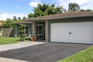 6951 NW 83rd St, Tamarac, FL 33321 Sold 10/03/25