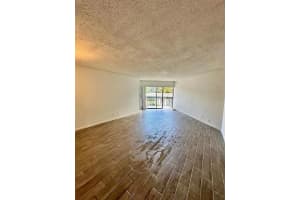 1720 N Congress 211, West Palm Beach, FL 33401 - MLS#F10523178
