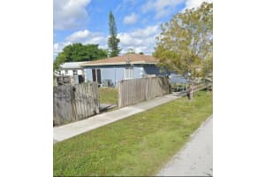 601 NW 10th St, Hallandale Beach, FL 33009 Sold 09/29/25