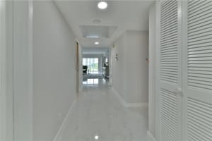 2751 N Palm Aire Drive 501, Pompano Beach, FL 33069 - MLS#F10523210