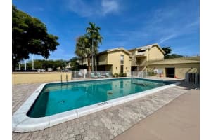 8401 W Sample Rd 21, Coral Springs
