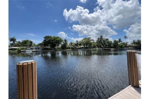 18 Middlesex Dr 18, Wilton Manors, FL 33305 Sold 10/20/25