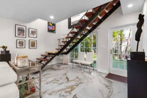 18 Middlesex Dr 18, Wilton Manors, FL 33305 Sold 10/20/25