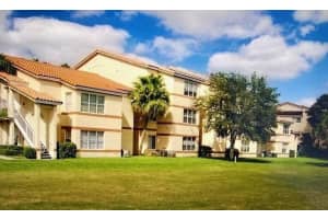3310 N Pinewalk Dr N 1822, Margate