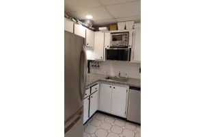 7897 Golf Circle Dr 107, Margate