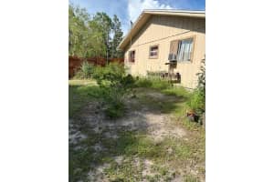 2402 E 9th St, Lehigh Acres, FL 33936 - MLS#F10523316