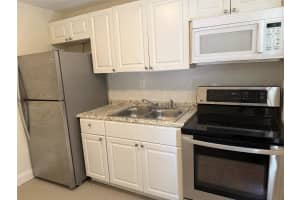 2830 NW 15th Ct B, Fort Lauderdale, FL 33311 - MLS#F10523321