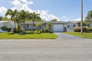 6708 NW 57th Dr, Tamarac, FL 33321 - MLS#F10523325