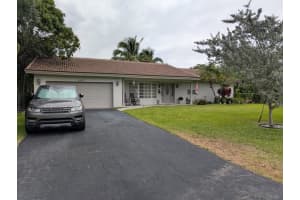 8303 Nw 35th Ct, Coral Springs