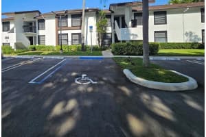 204 Lake Pointe Dr 203, Oakland Park, FL 33309 - MLS#F10523381