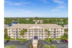 1711 Whitehall Dr 306, Davie