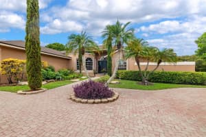 MLS# F10523406, Davie, Florida 33330