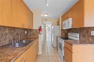 3550 Blue Lake Dr 105, Pompano Beach, FL 33064 - MLS#F10523411