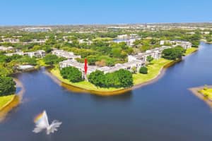 9230 Lagoon Pl 103, Davie