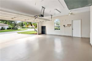 2245 46th Ave, Vero Beach, FL 32966 Sold 09/08/25