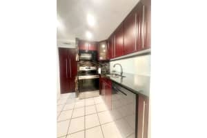 717 Gardens Dr 103, Pompano Beach, FL 33069 - MLS#F10523450
