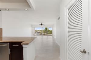 390 N Federal Hwy 406, Deerfield Beach, FL 33441 - MLS#F10523452