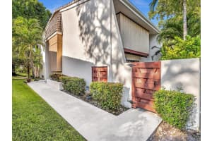 3008 Willow Ln 265, Hollywood, FL 33021 Sold 12/09/25