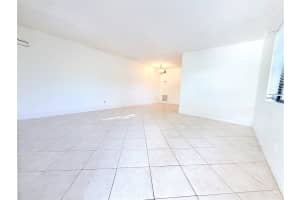 141 NW 27th Ter N, Fort Lauderdale, FL 33311 - MLS#F10523493