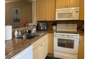 608 SW Natura Blvd 109, Deerfield Beach, FL 33441 - MLS#F10523514