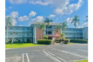 981 Hillcrest Ct 306, Hollywood