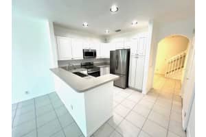 2940 NW 33rd Ln, Lauderdale Lakes, FL 33311 - MLS#F10523540