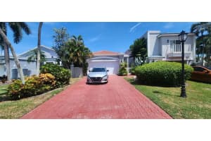 17277 Hampton Blvd, Boca Raton, FL 33496 - MLS#F10523558