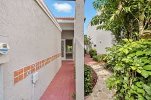 17277 Hampton Blvd, Boca Raton, FL 33496 Sold 11/05/25