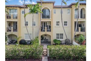 3240 Ne 13 St 3240, Pompano Beach