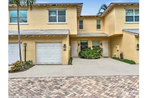812 SE 4th Ct, Deerfield Beach, FL 33441 - MLS#F10523592