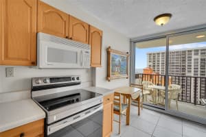 525 N Ocean Blvd 1415, Pompano Beach, FL 33062 - MLS#F10523607