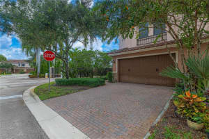 13011 Riverwalk Cir N, Fort Lauderdale, FL 33325 - MLS#F10523640