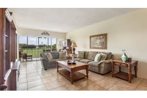 2950 N Palm Aire Dr 206, Pompano Beach, FL 33069 Sold 10/06/25