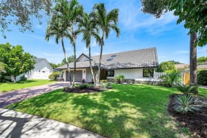 2845 NW 42nd St, Boca Raton, FL 33434 - MLS#F10523663