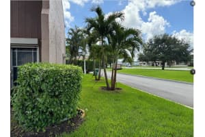 25 Laredo Pl, Fort Lauderdale, FL 33324 - MLS#F10523681